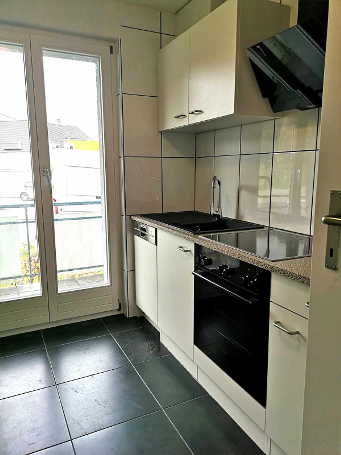 Appartement 4.5 pièces dans un emplacement calme - Photo 6 sur 7