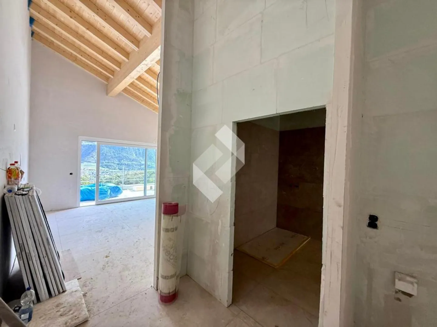 Piccola PPE nei vigneti, attico - Foto 5 di 13