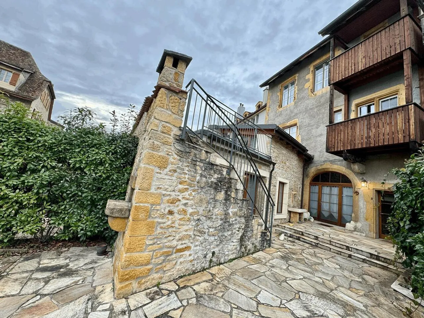 Independent with large terrace - Photo 1 of 6