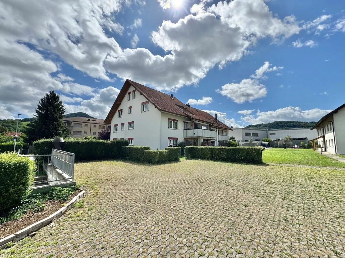 Appartement en duplex de 5,5 pièces - Photo 3 sur 15