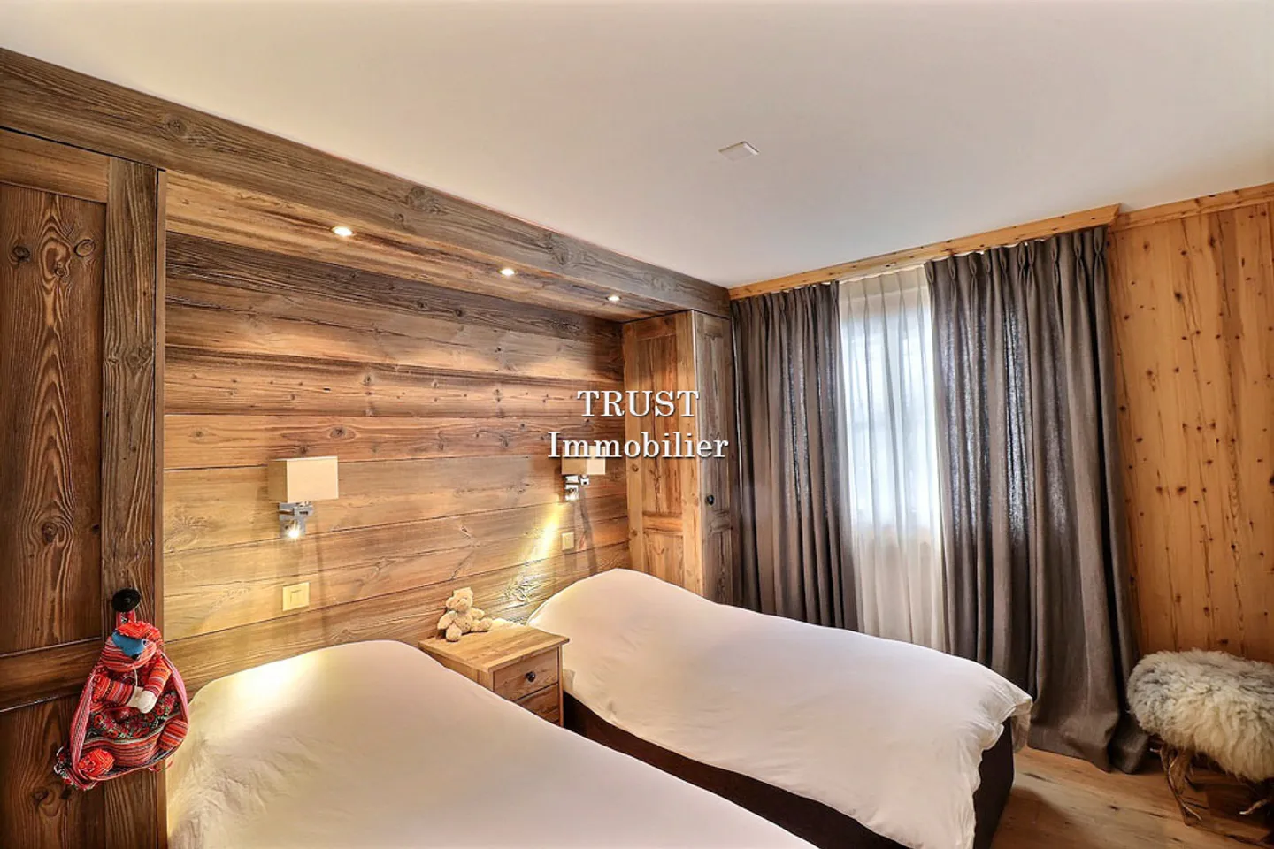 4036. Magnificent high-end apartment on the Golf Road - Photo 8 of 11