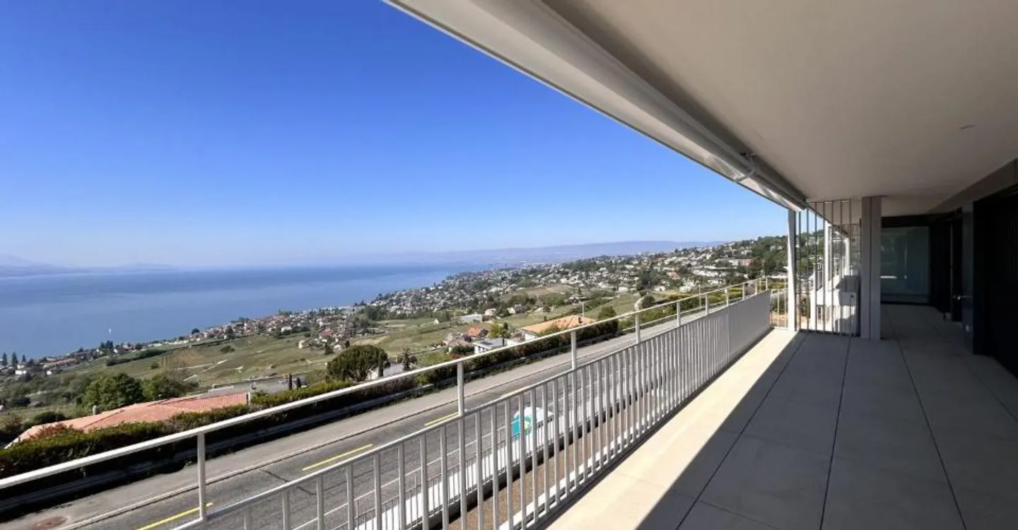 Lake Geneva as a residence... - Photo 2 of 10
