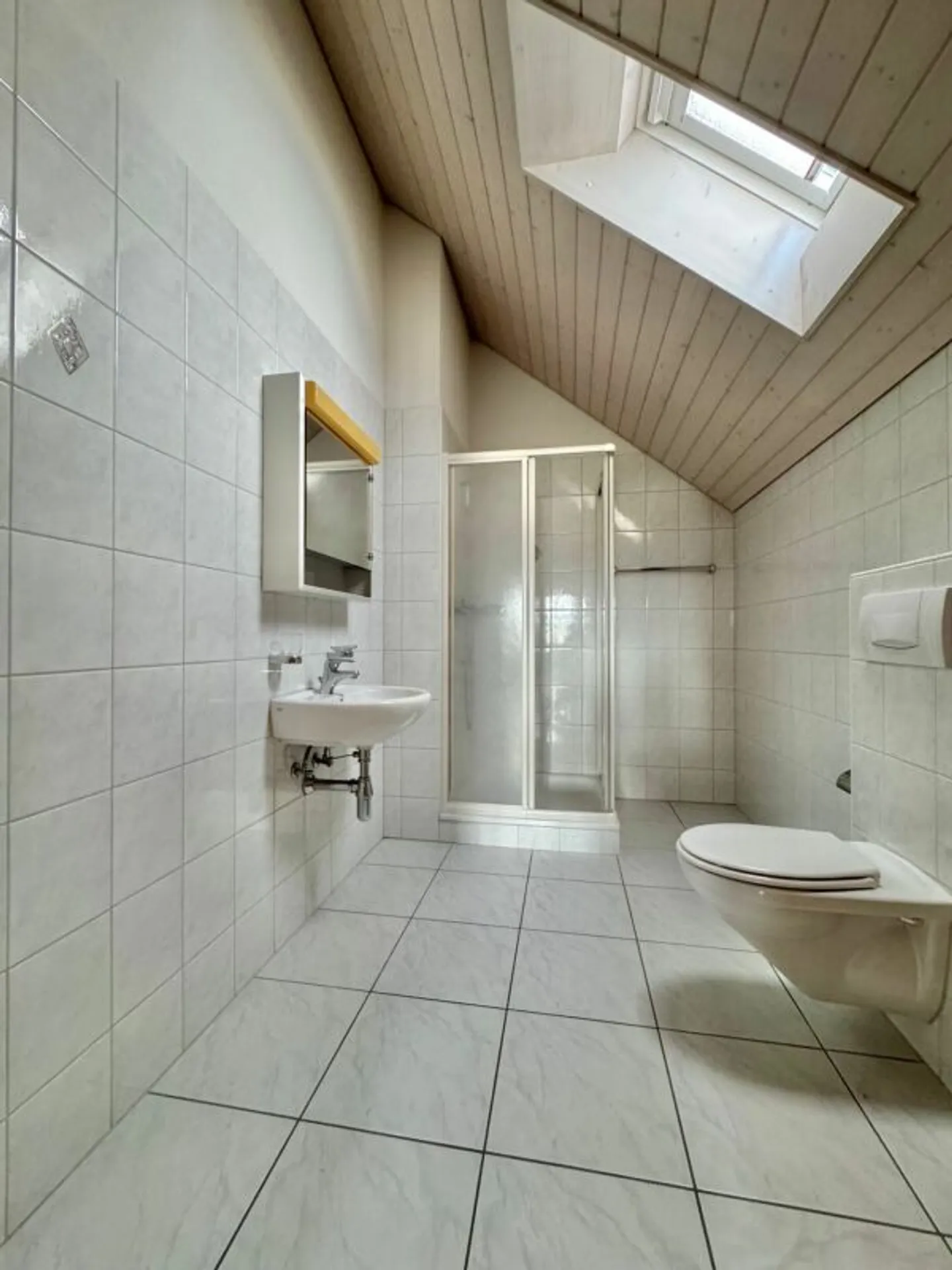 Appartement en duplex de 5,5 pièces - Photo 13 sur 15