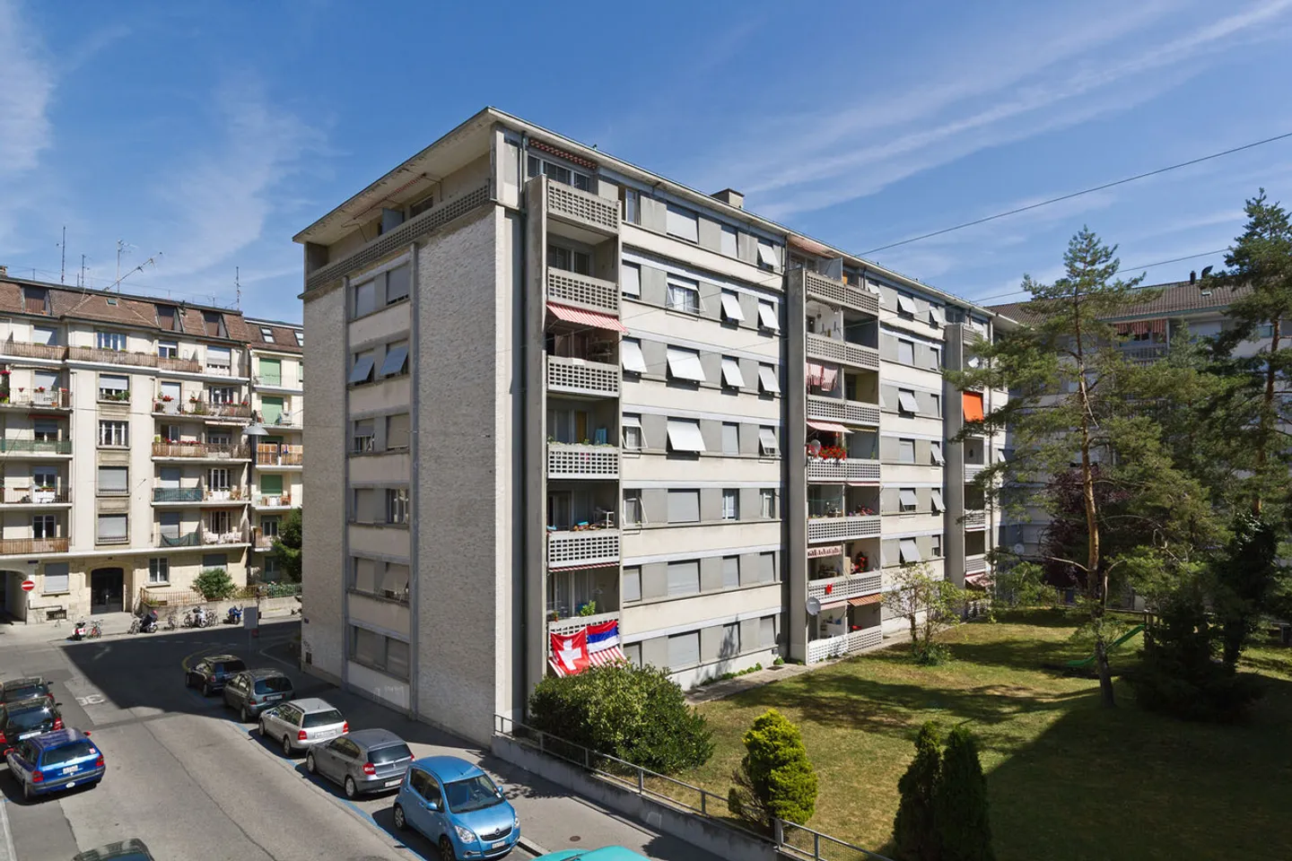 Quartier de la Servette - Garage/box - Photo 2 sur 2