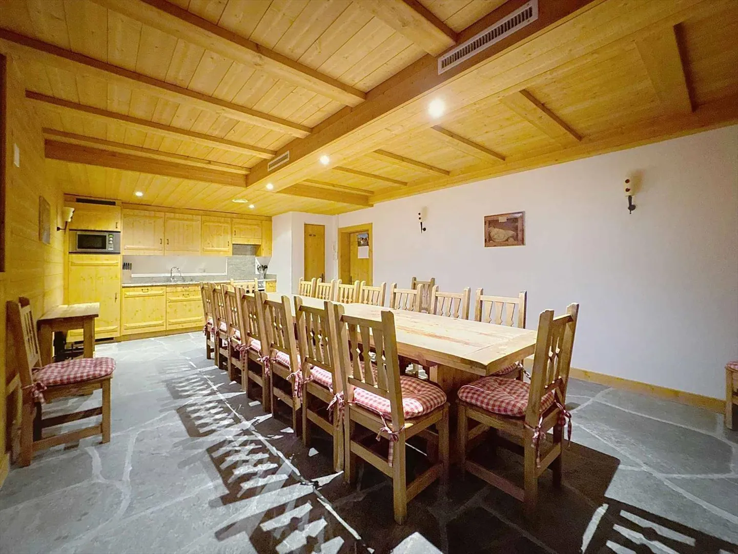 Magnifico appartamento di 5,5 locali con vista molto bella vicino al centro - Foto 9 di 12