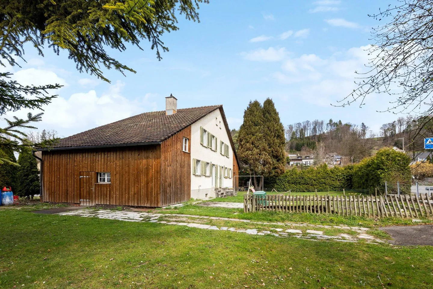 Maison individuelle avec un terrain de 624 m2 - Photo 2 sur 15