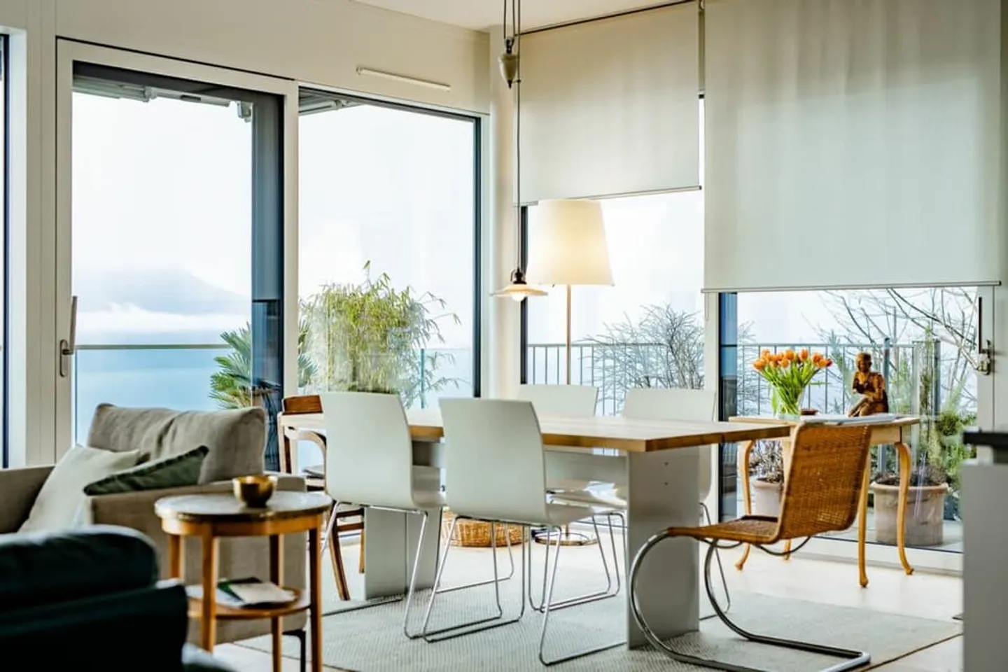VILLAS BELVÉDÈRE - 4.5-ROOM APARTMENT WITH UNIQUE LAKE VIEW - Photo 9 of 13