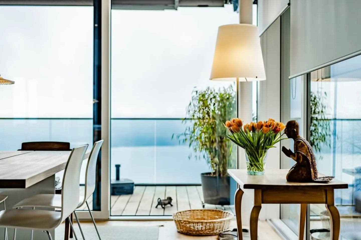 VILLAS BELVÉDÈRE - 4.5-ROOM APARTMENT WITH UNIQUE LAKE VIEW - Photo 10 of 13