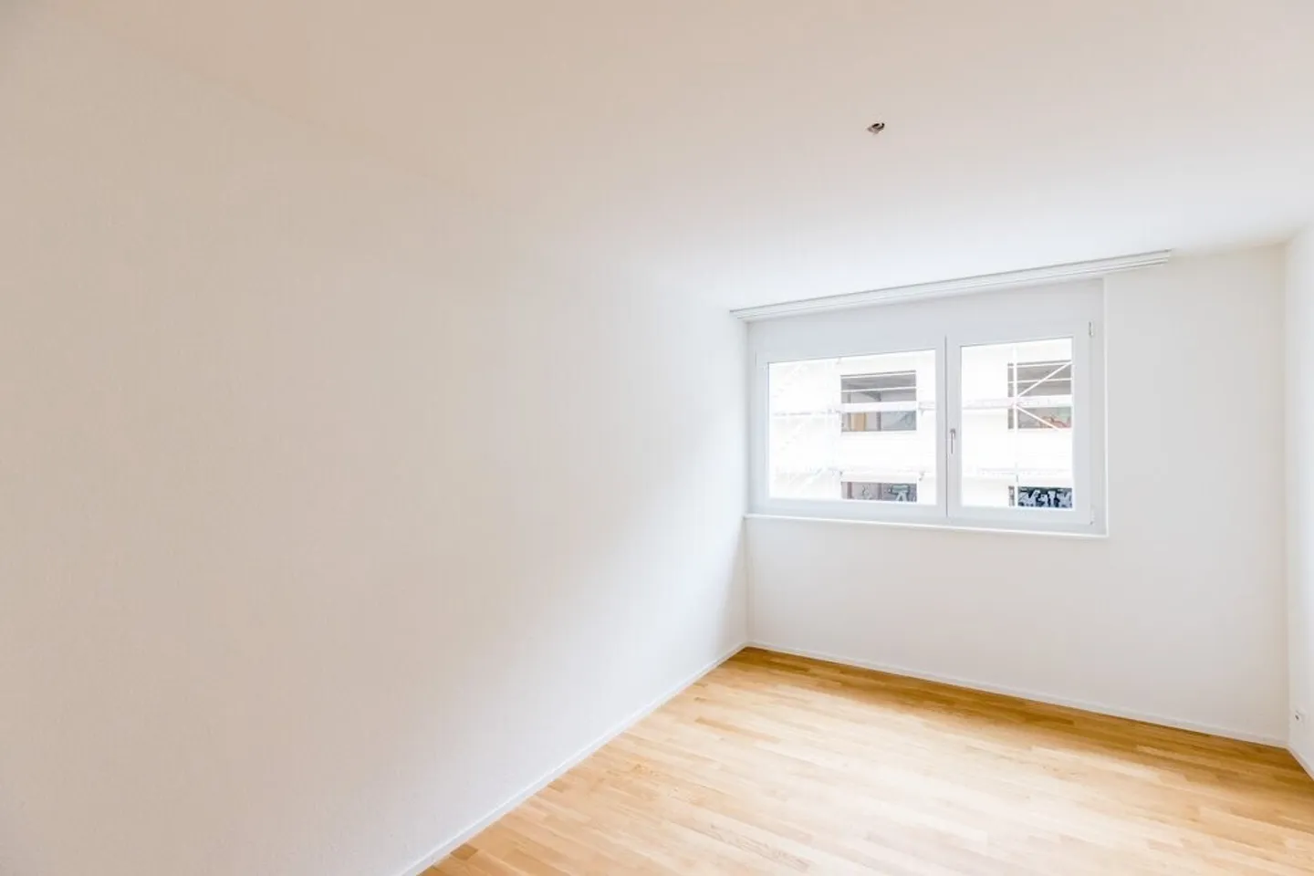 Appartement dans le vert - Photo 3 sur 6