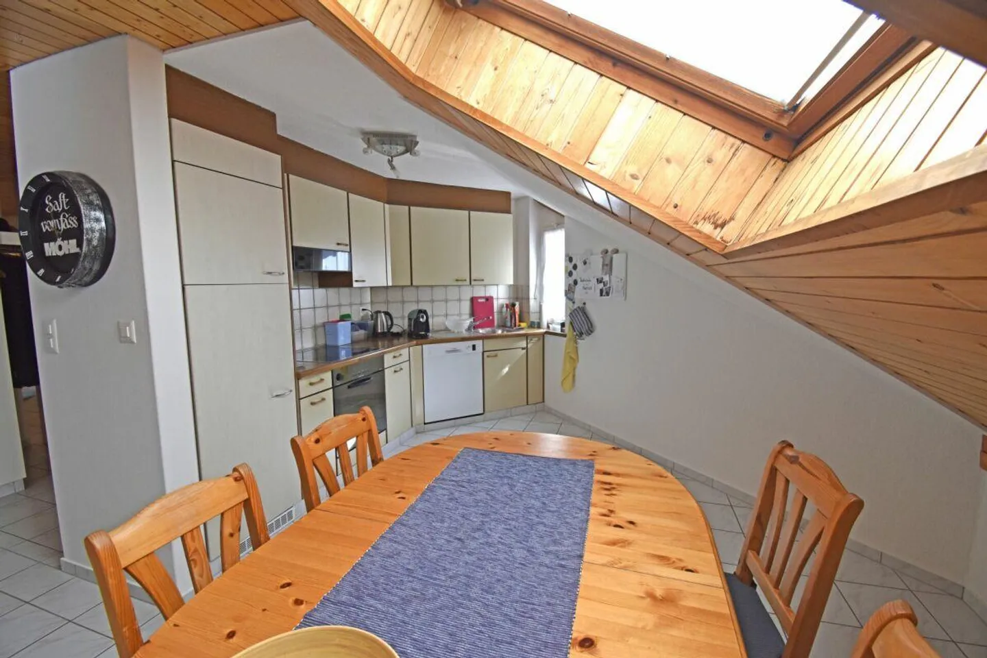 Charmante Dachgeschosswohnung in Schwarzenbach - Foto 3 von 9