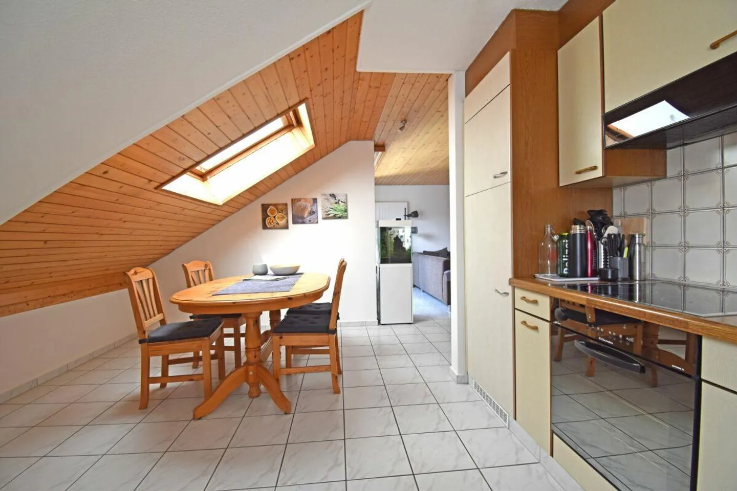 Charmante Dachgeschosswohnung in Schwarzenbach - Foto 4 von 9