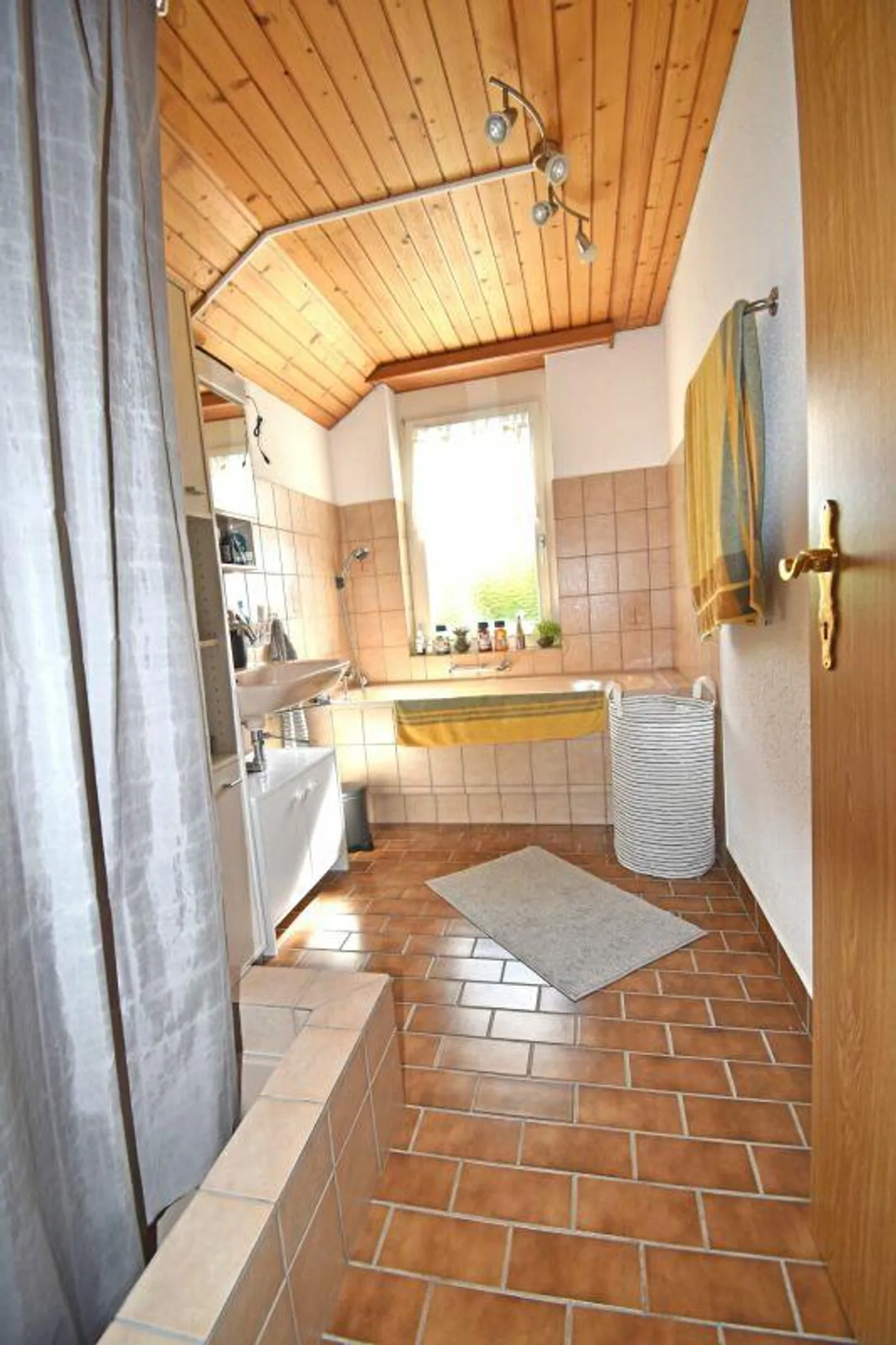 Charmante Dachgeschosswohnung in Schwarzenbach - Foto 7 von 9
