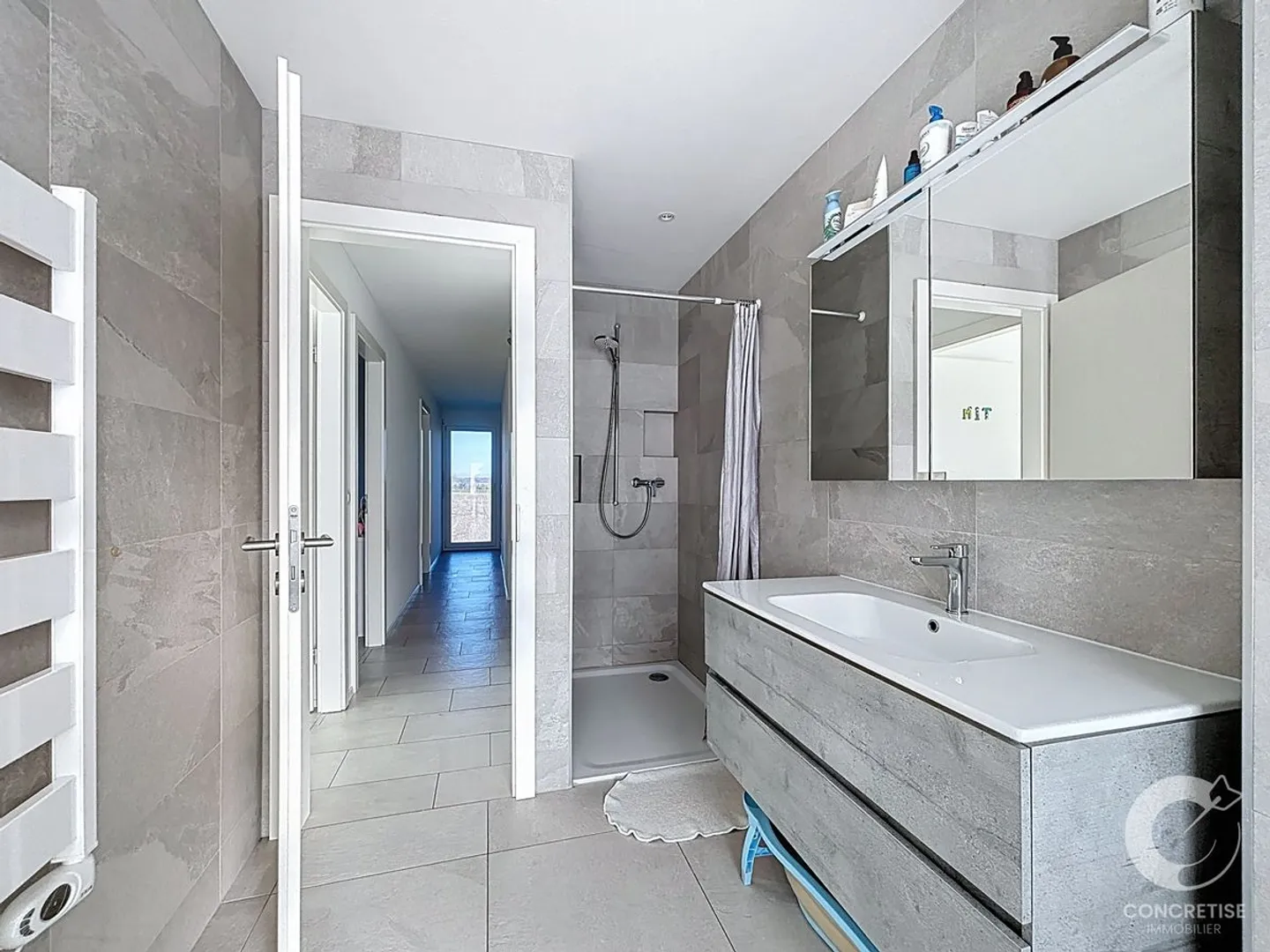 «Villa mit 5,5 Zimmern, ideal für eine Familie – wie neu» - Foto 7 von 13