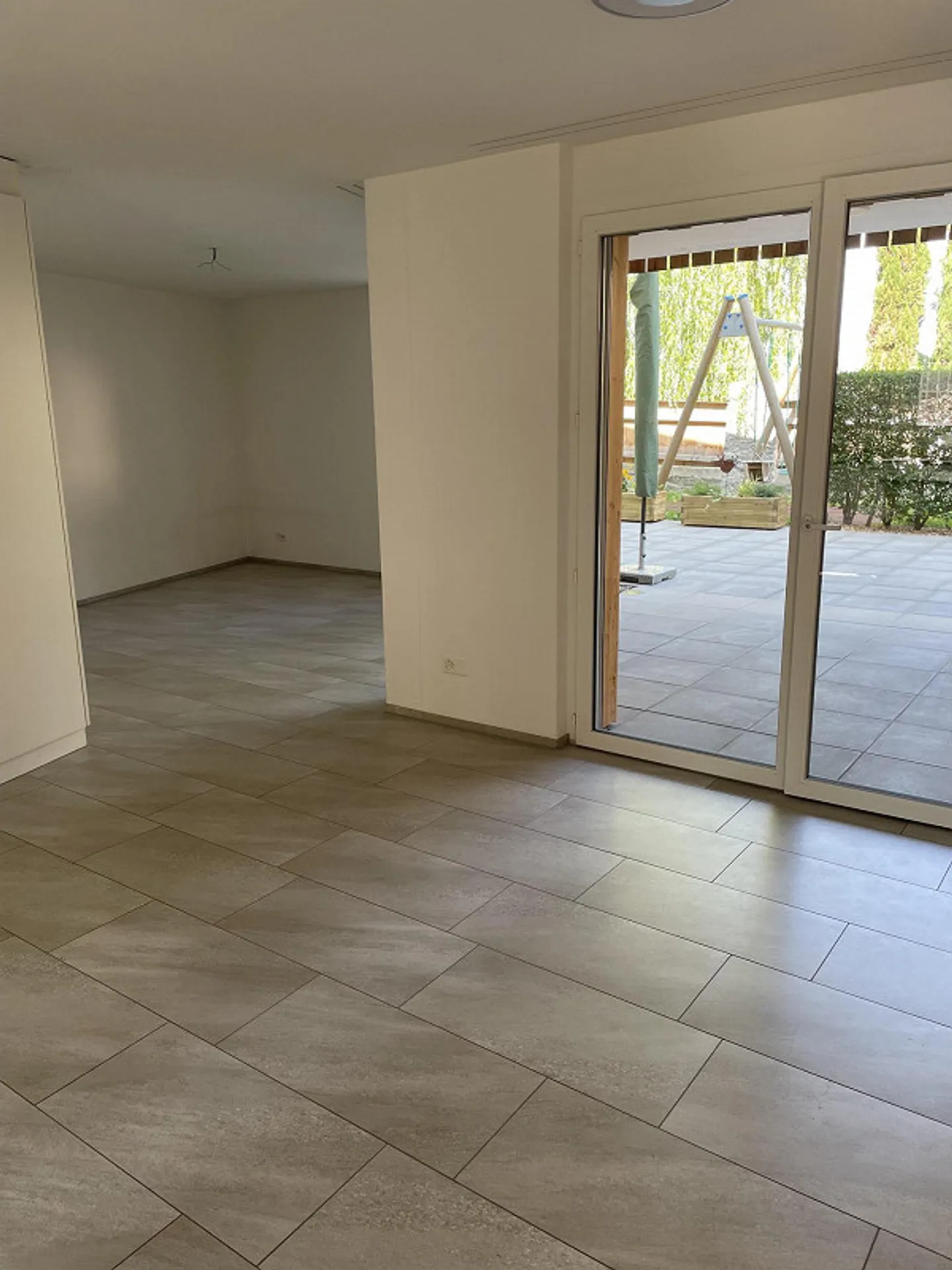 Moderne 3.5 Zimmer-Wohnung - Foto 3 von 6