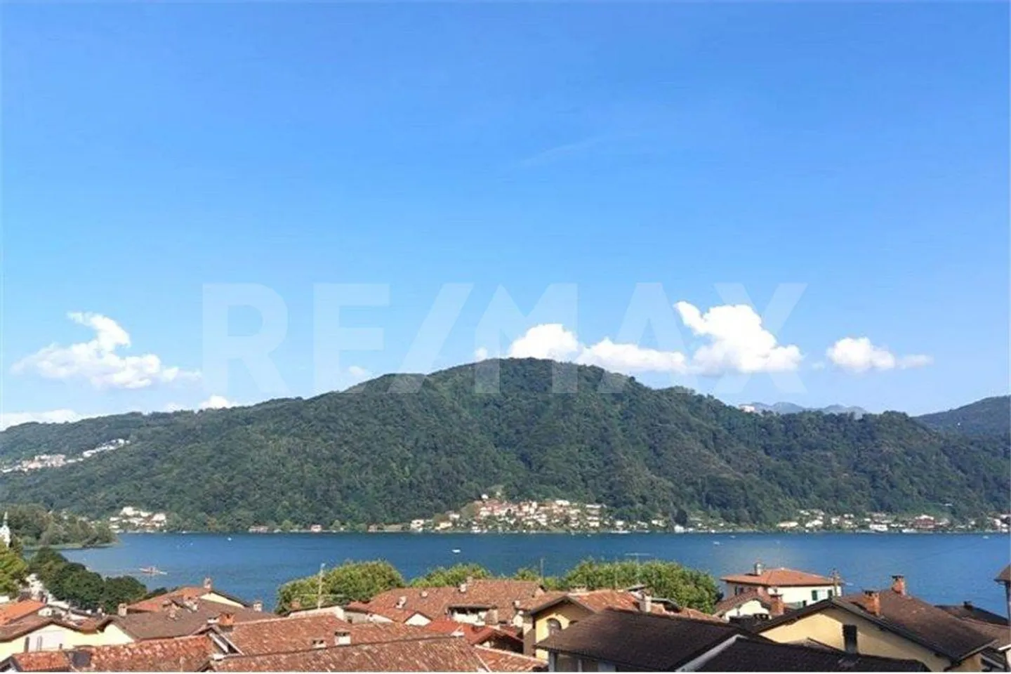 Terrain constructible avec belle vue sur le lac et les montagnes - Photo 8 sur 8