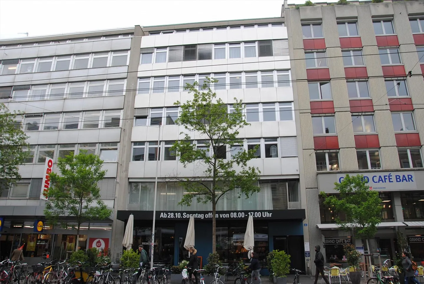 Furnished City Room in the Heart of Kleinbasel - Photo 1 of 9