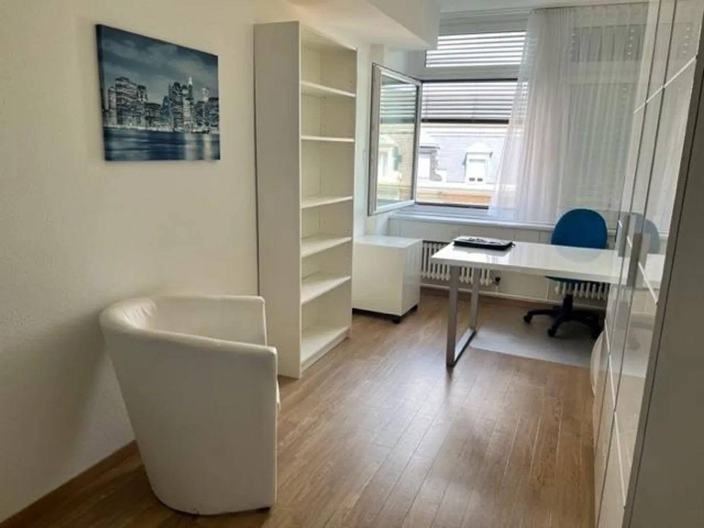 Furnished City Room in the Heart of Kleinbasel - Photo 7 of 9