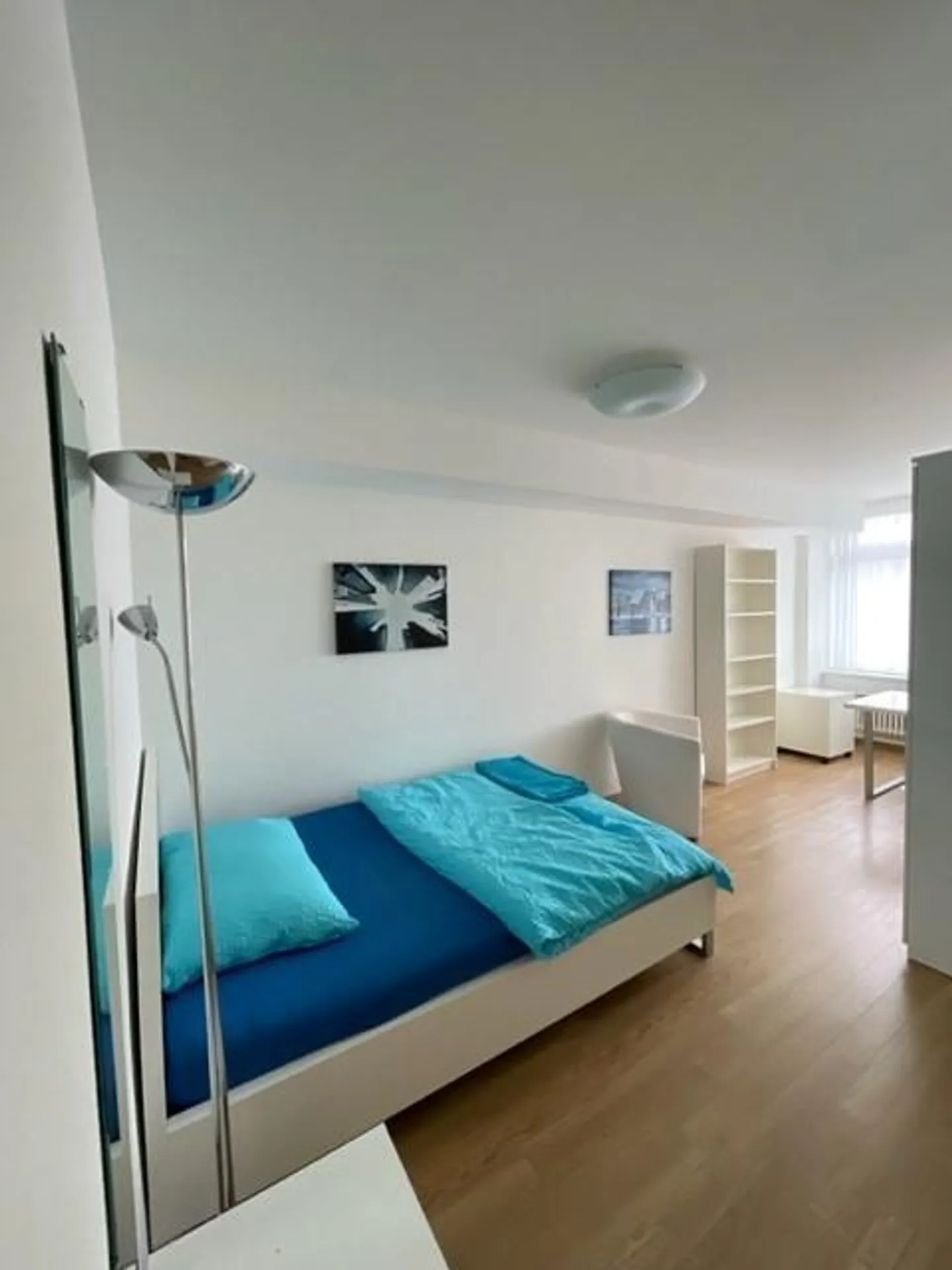 Furnished City Room in the Heart of Kleinbasel - Photo 5 of 9