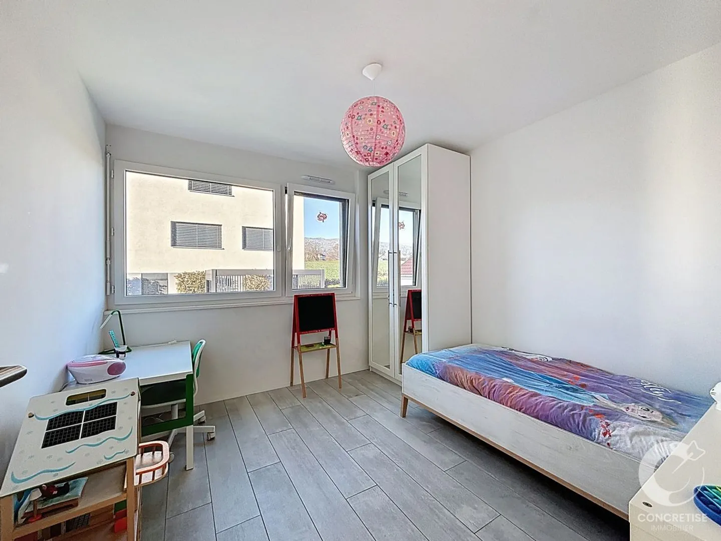 «Villa mit 5,5 Zimmern, ideal für eine Familie – wie neu» - Foto 8 von 13