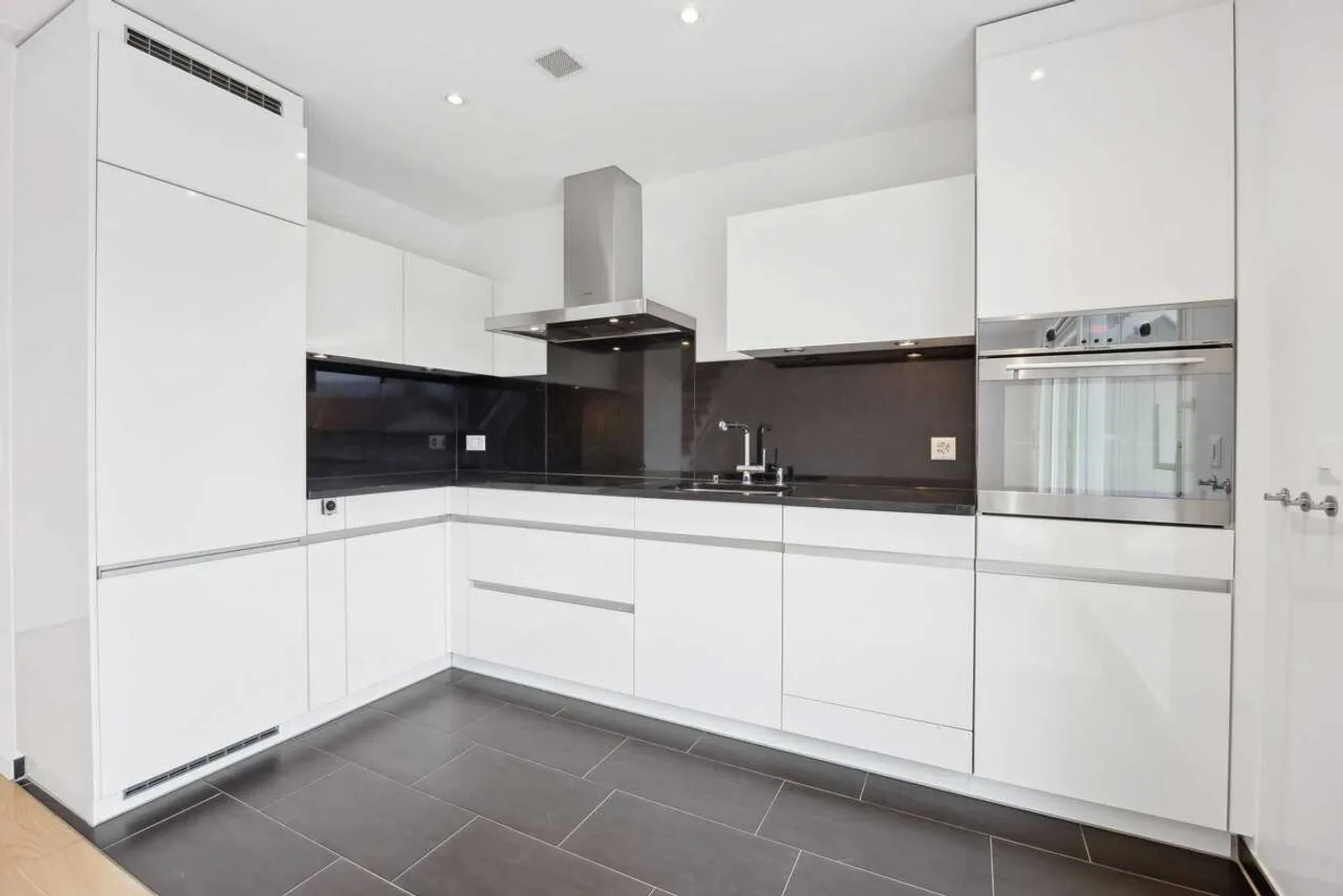 *Herbst Special* Schicke Dach-Maisonette mit sonniger Terrasse - Foto 7 von 13