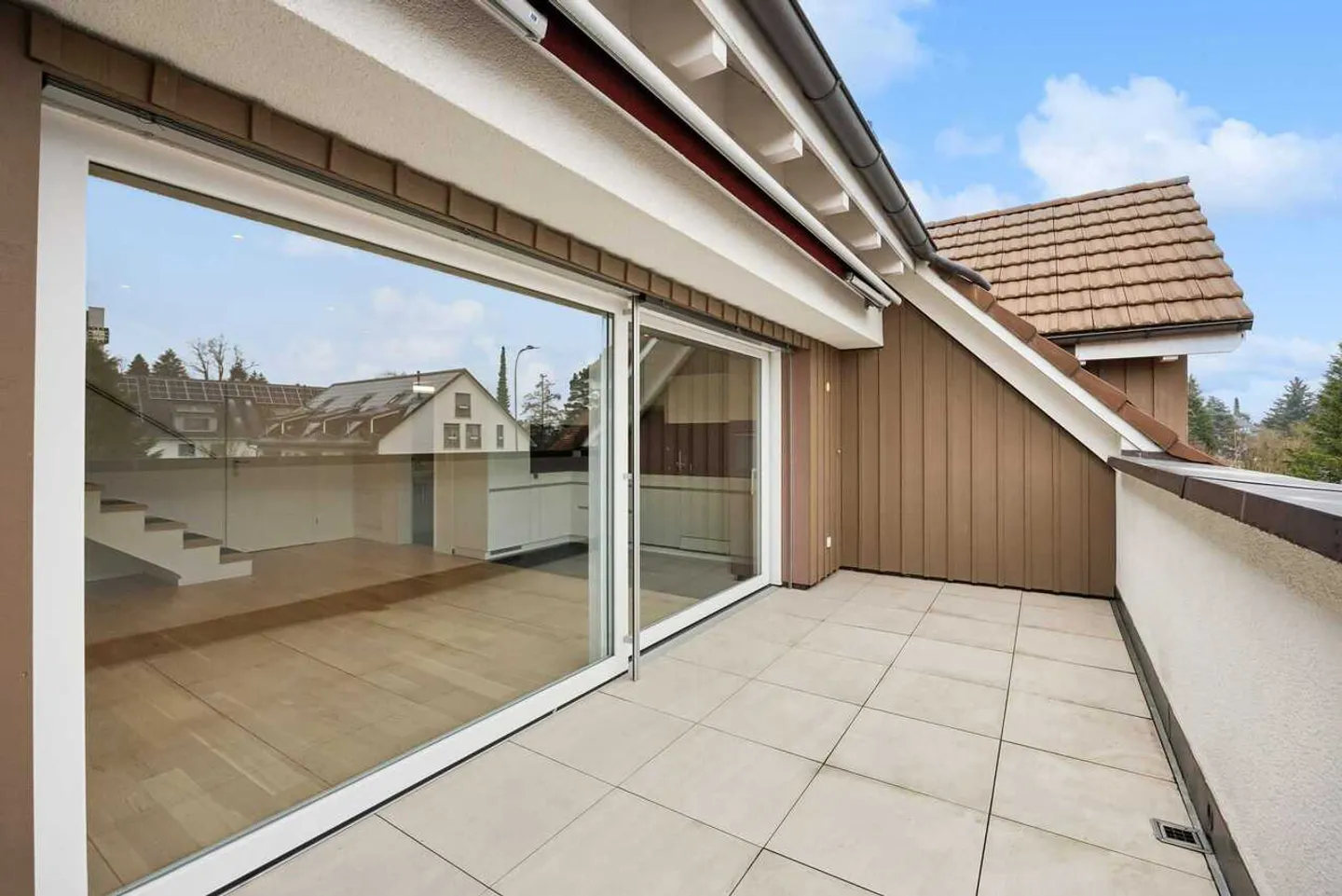 *Herbst Special* Schicke Dach-Maisonette mit sonniger Terrasse - Foto 8 von 13