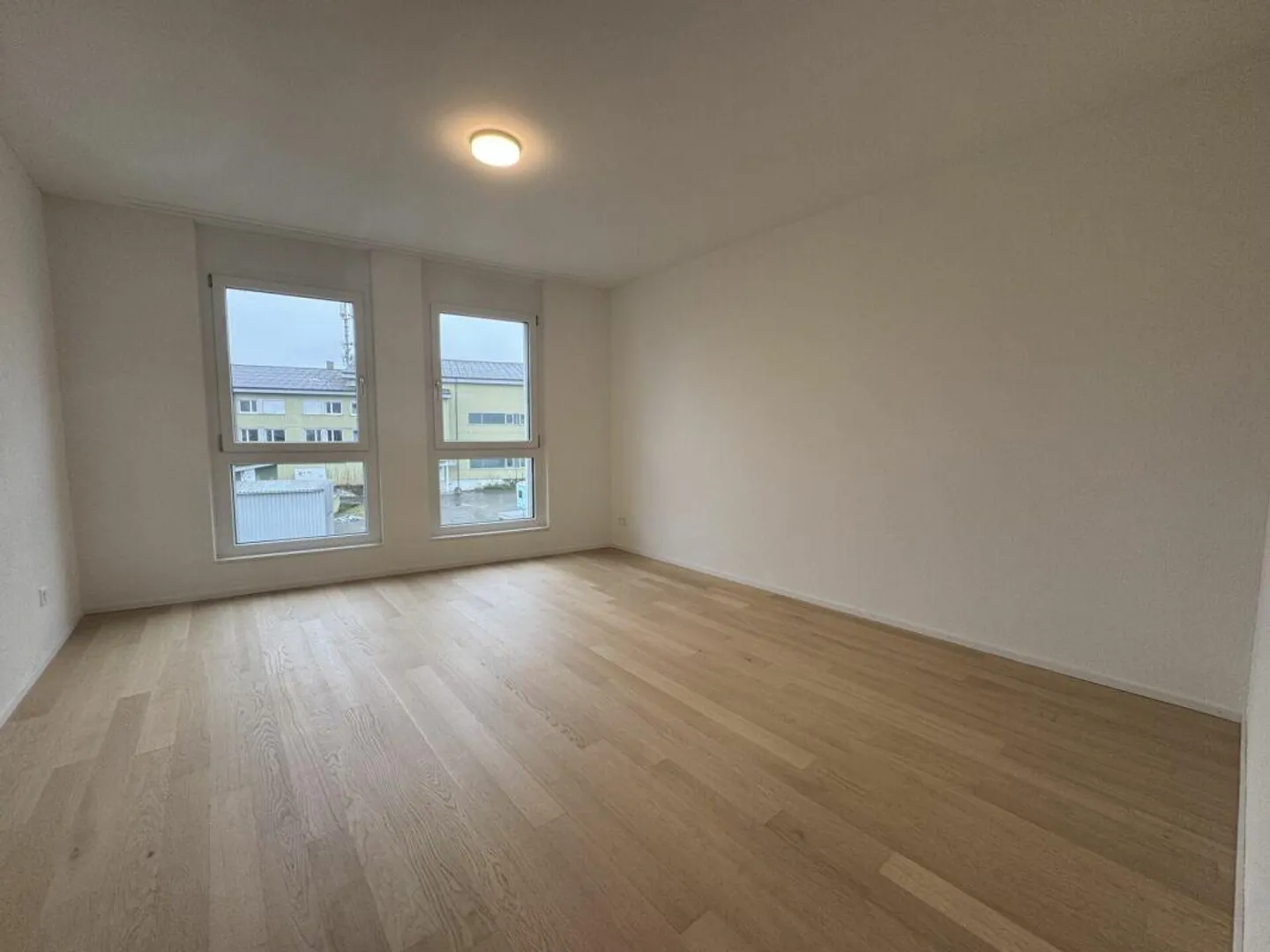 Attraktive 2.5-Zimmerwohnung im 1.Obergeschoss - Foto 7 von 13