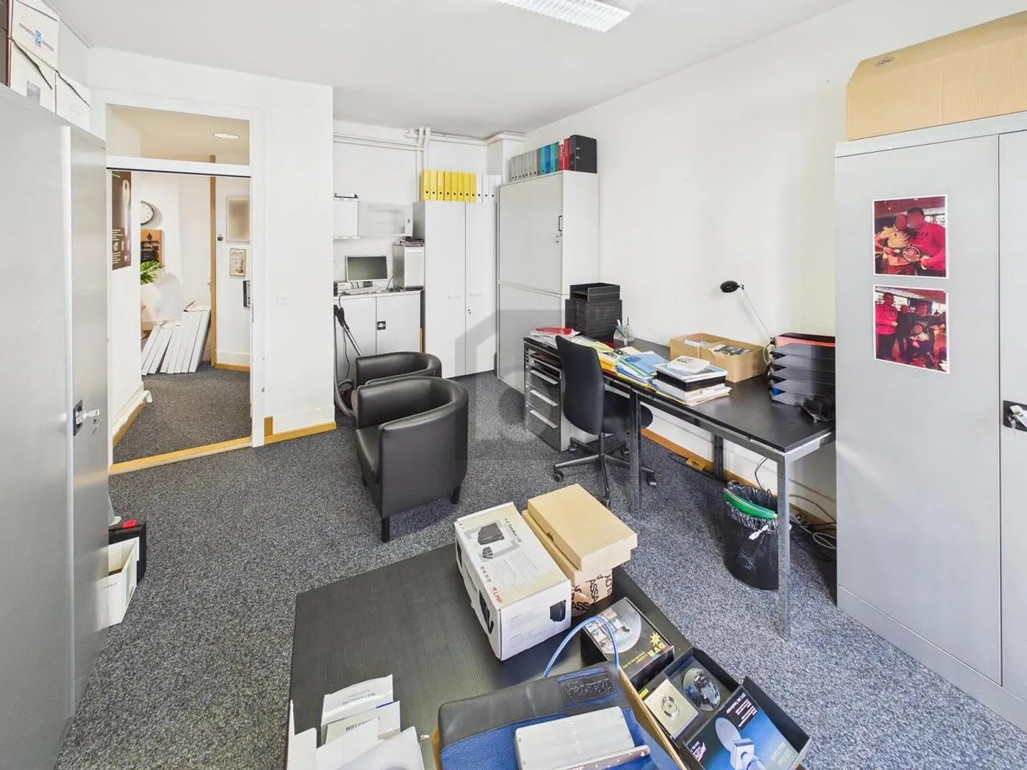 CENTRAL, PRACTICAL AND WITH PRIVATE TERRACE - Photo 2 of 5