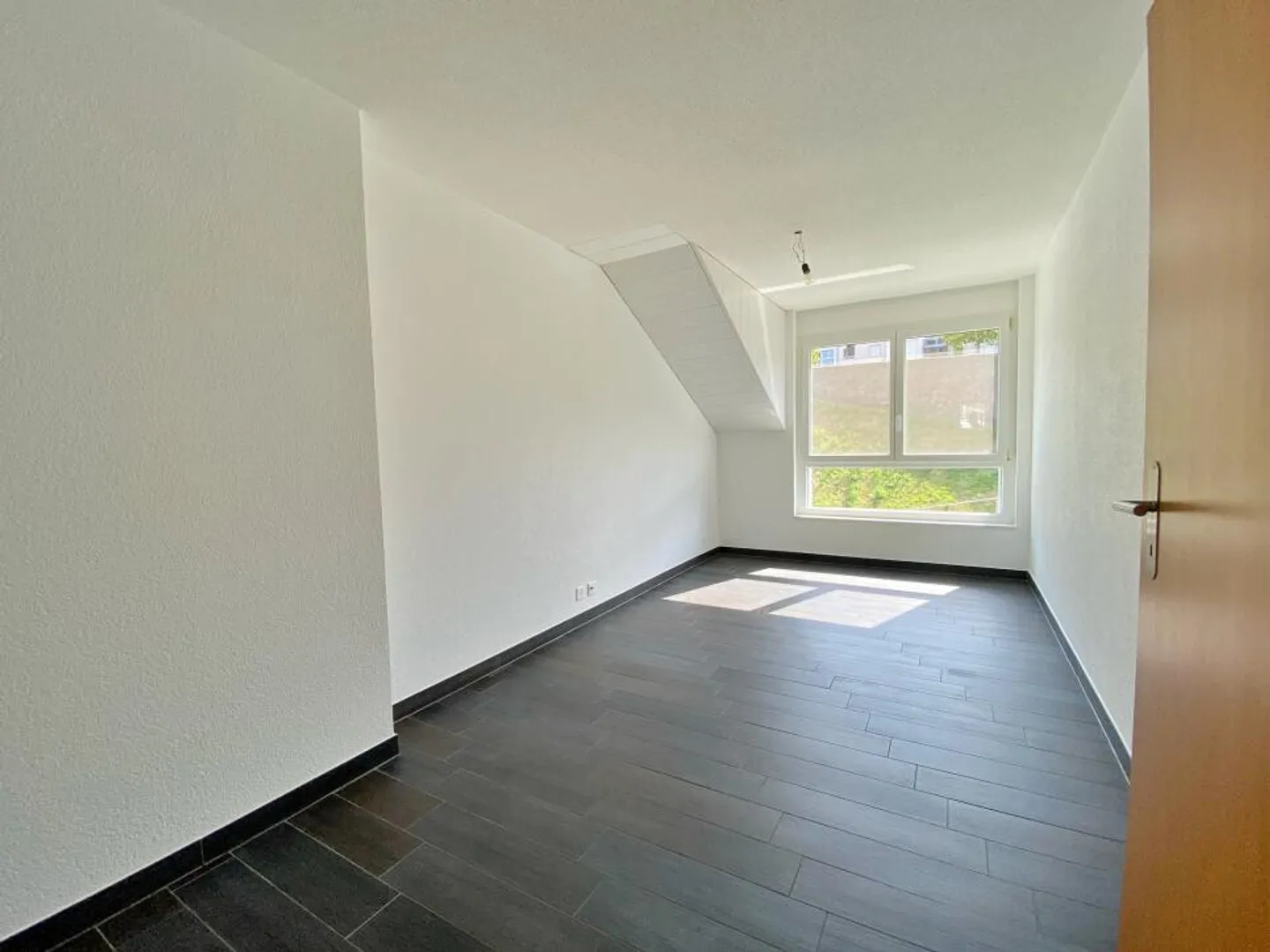 SUPERB ROOFTOP GARDEN WITH TERRACE - Photo 8 of 13