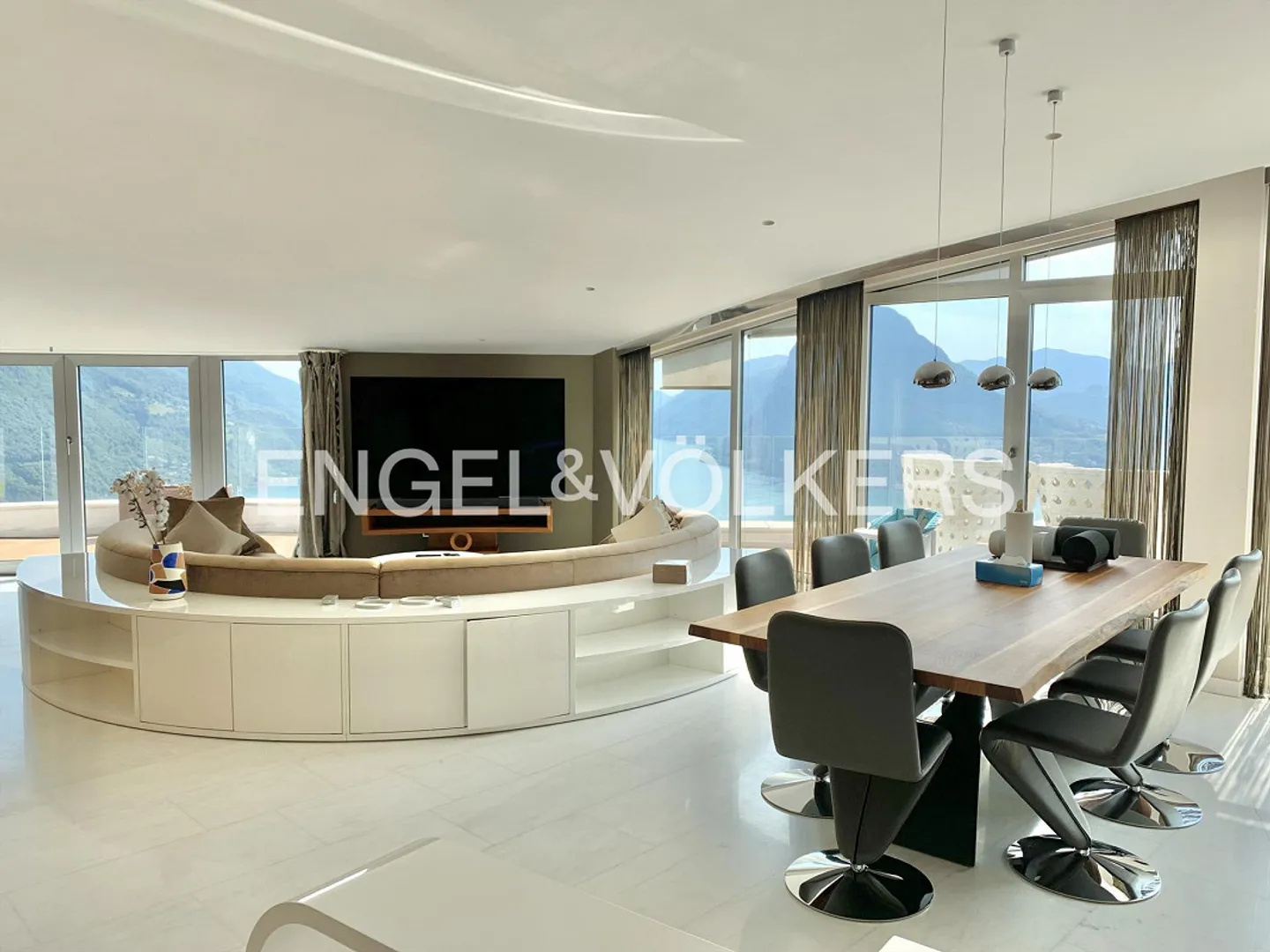 Herrliche Terrassenwohnung mit Panoramablick - Photo 5 sur 11