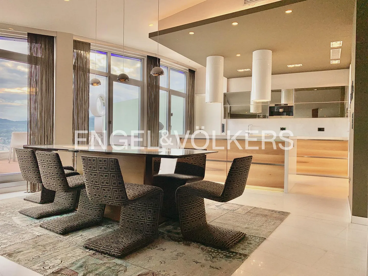 Herrliche Terrassenwohnung mit Panoramablick - Photo 6 sur 11