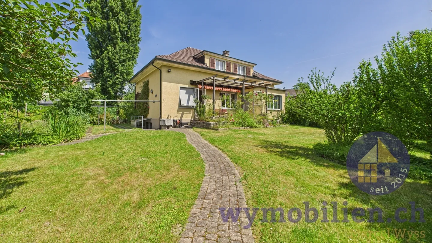 Ex villa architettonica, offerta di spazio convincente, grande appezzamento! - Foto 2 di 12