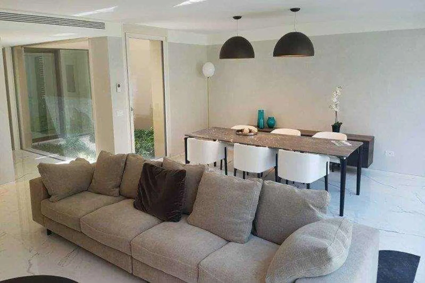 Elegante Seebad-Villa mit Pool - Foto 5 von 12