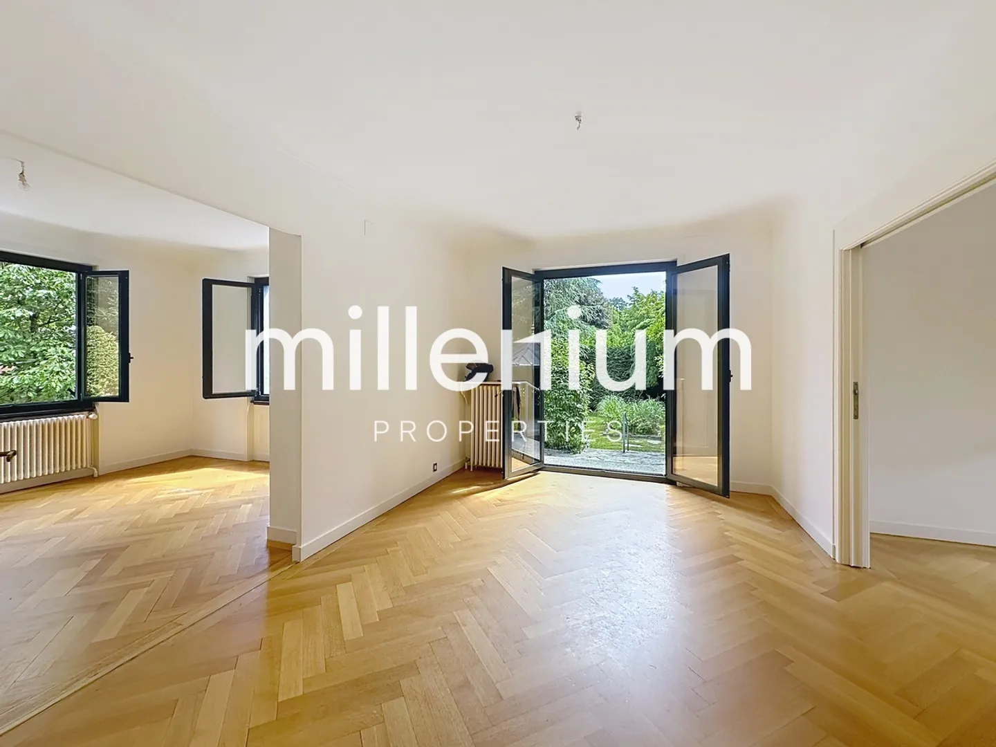 Maison 9 pièces - Photo 2 sur 12