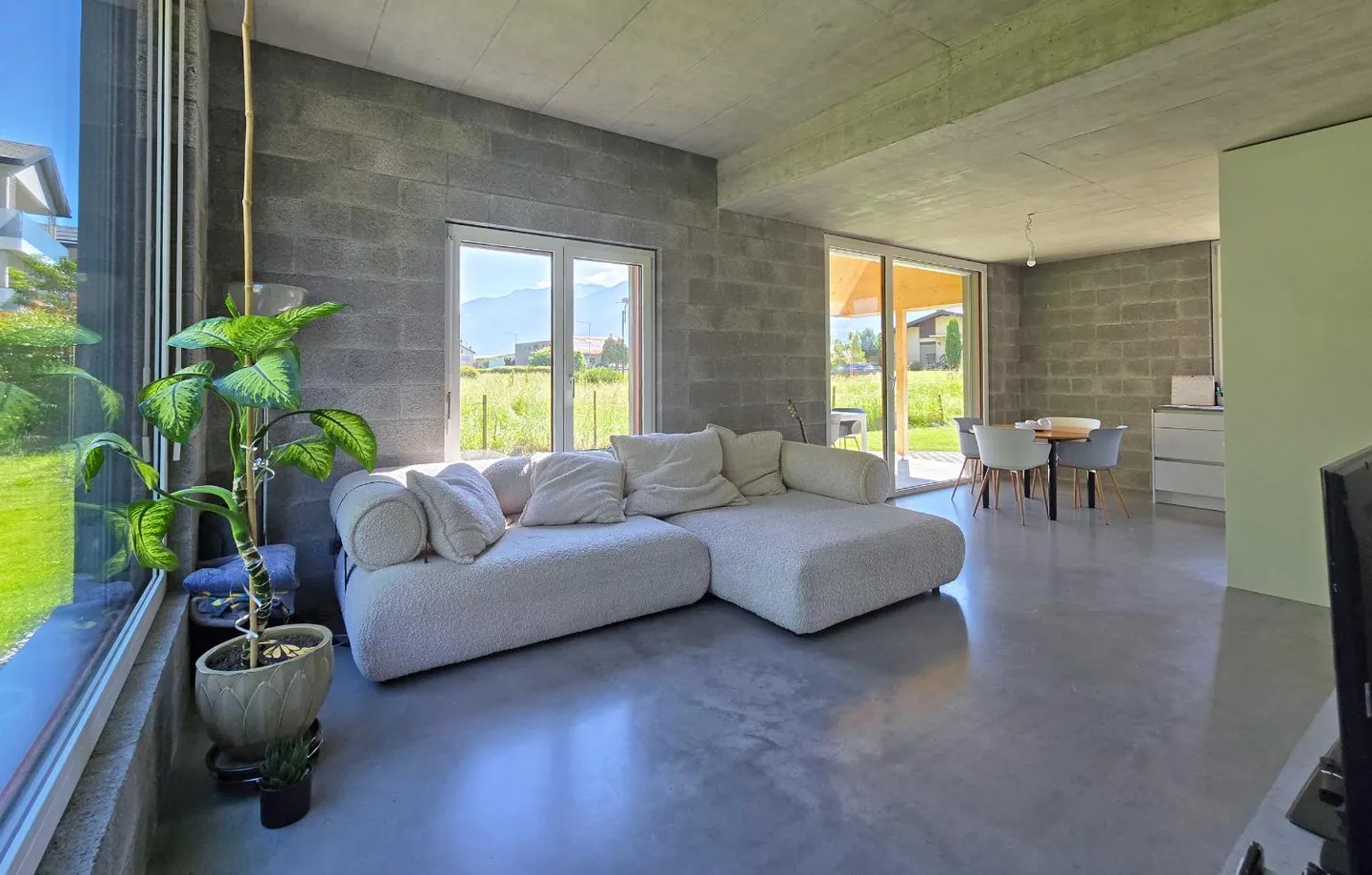Villa contemporaine à Fully - Photo 2 sur 8