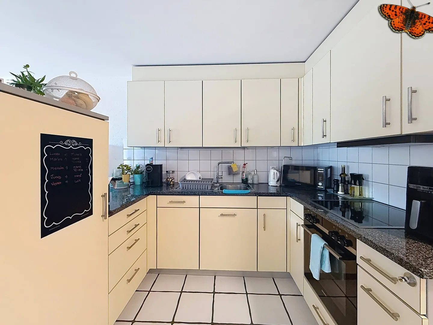 3½ ROOMS - Close to all amenities - Photo 3 of 8