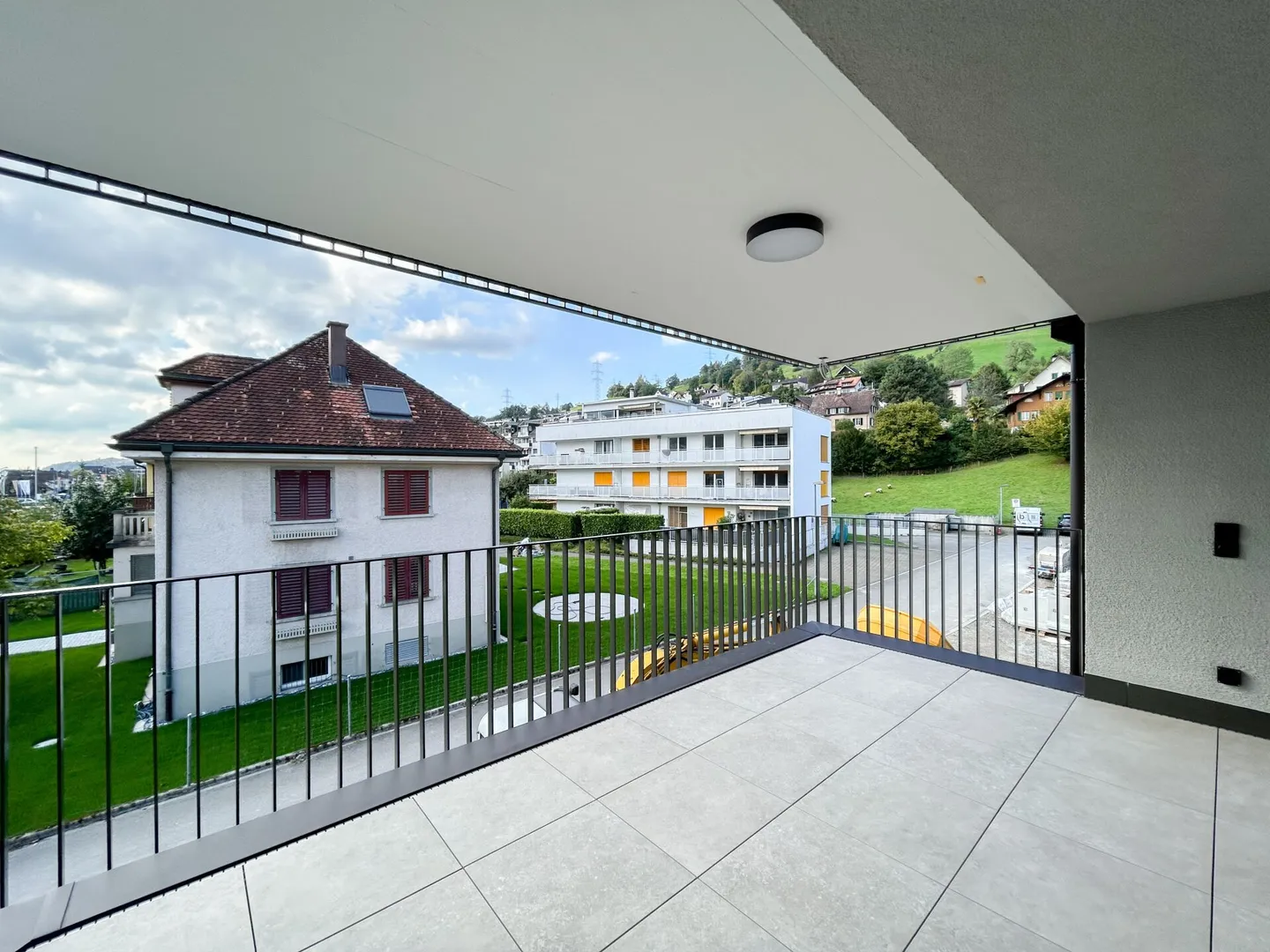 Nuovo progetto di costruzione "Birkenweg" / Appartamento 5.5 locali con due balconi coperti - Foto 6 di 8