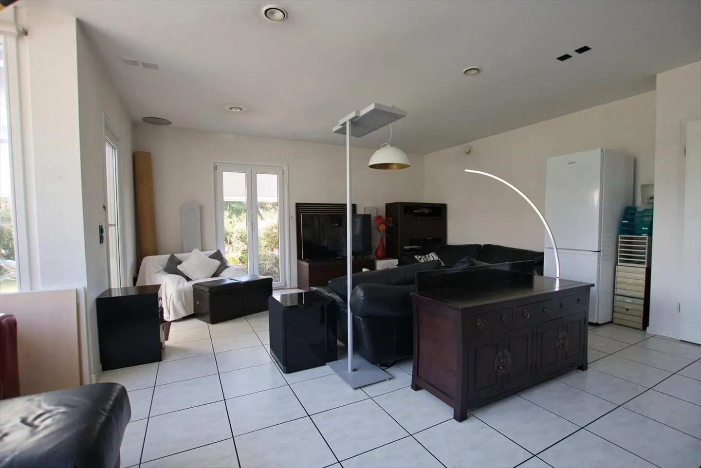 Helle 8-Zimmer-Villa in Lancy - Foto 5 von 9