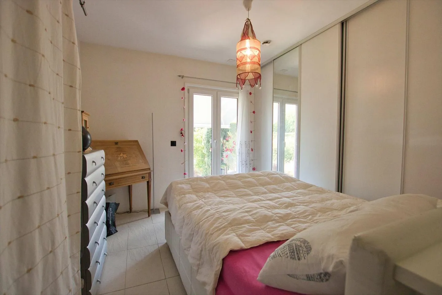 Helle 8-Zimmer-Villa in Lancy - Foto 6 von 9