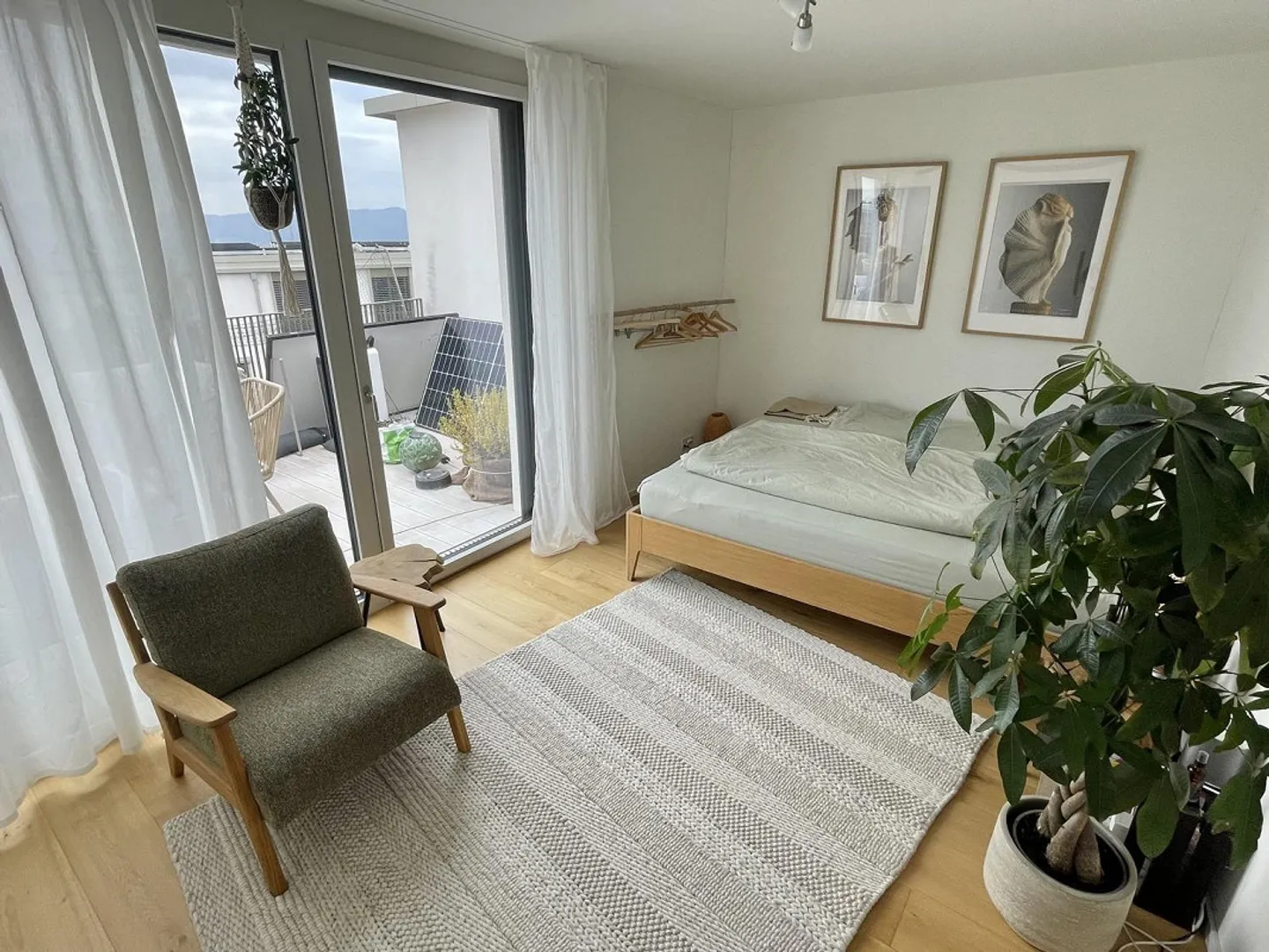 ✨ Attic apartment in Zurich-Witikon with mountain and lake view ✨ - Photo 6 of 9