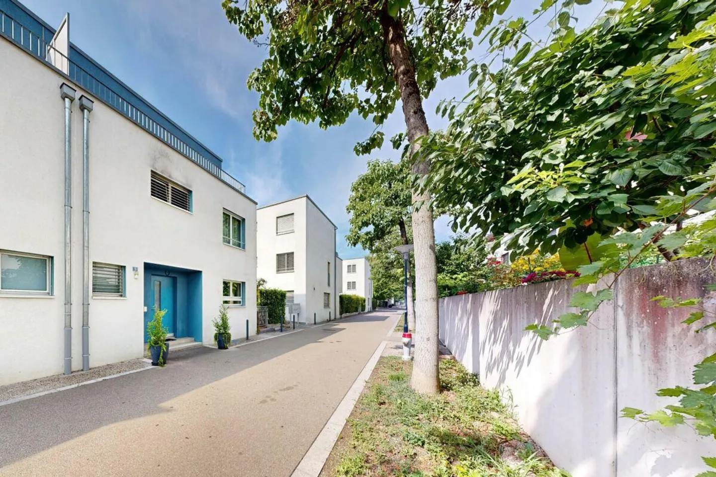 Casa angolare di 6,5 stanze a Schlieren - Foto 3 di 30