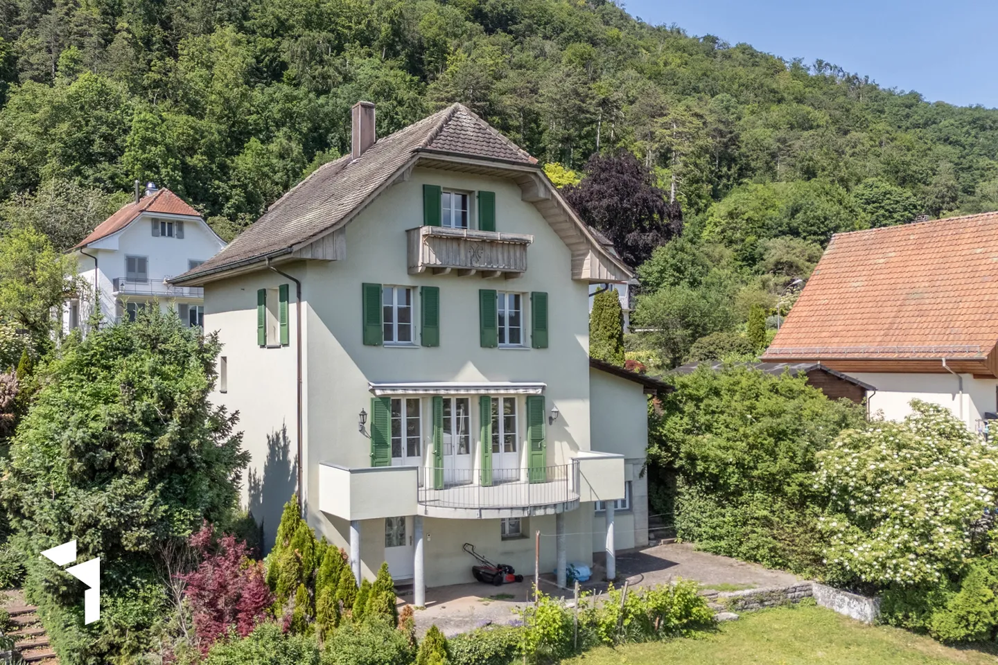 Haus 5.5 Zimmer - Foto 1 von 13