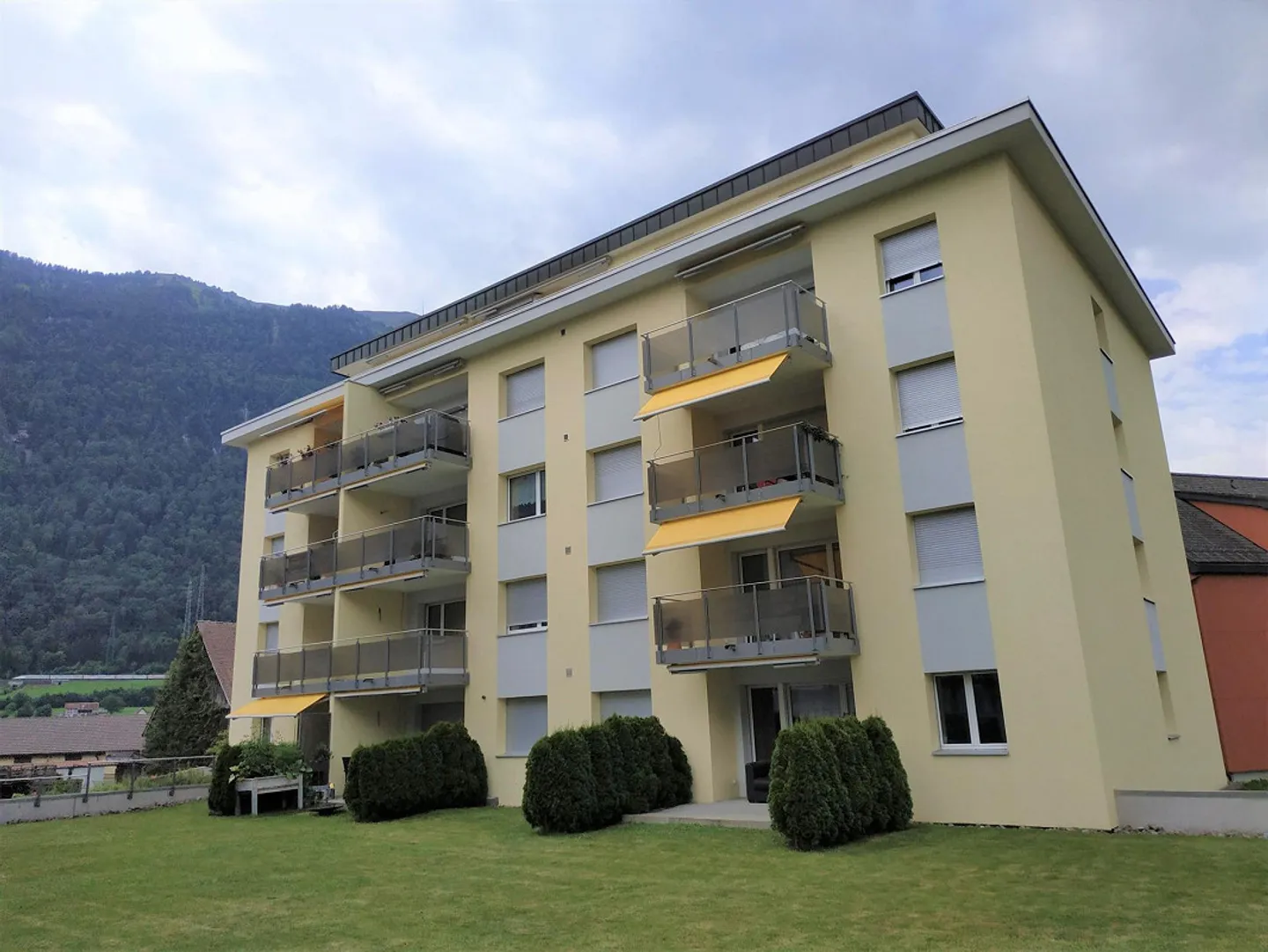3.5-room apartment on the outskirts of Arth - extensively renovated - Photo 1 of 9