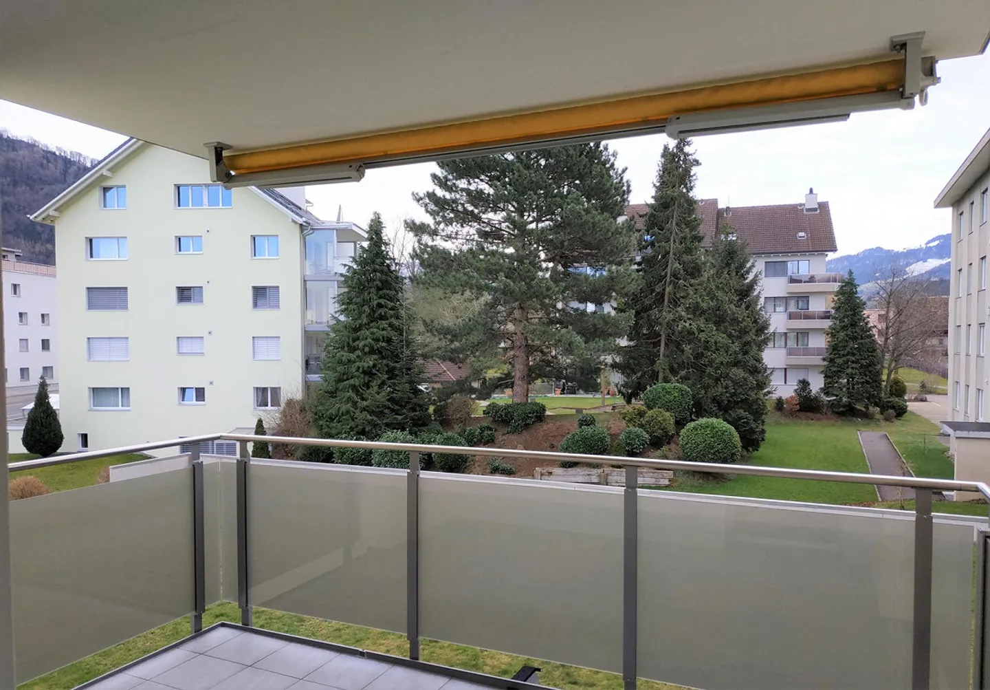 3.5-room apartment on the outskirts of Arth - extensively renovated - Photo 2 of 9