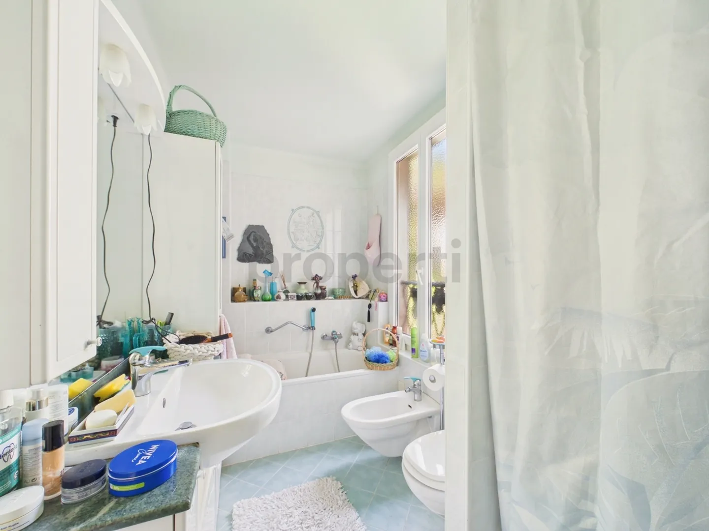 Residential building for sale - Photo 8 of 13