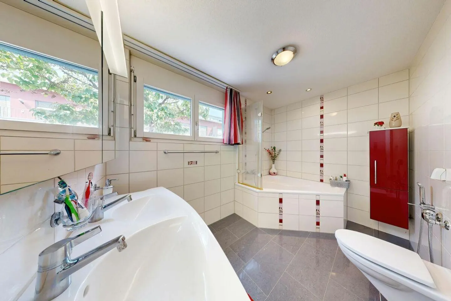 Casa angolare di 6,5 stanze a Schlieren - Foto 19 di 30