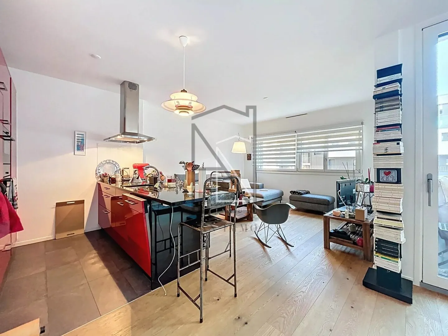 Modern Sustainable Apartment - Photo 8 of 13