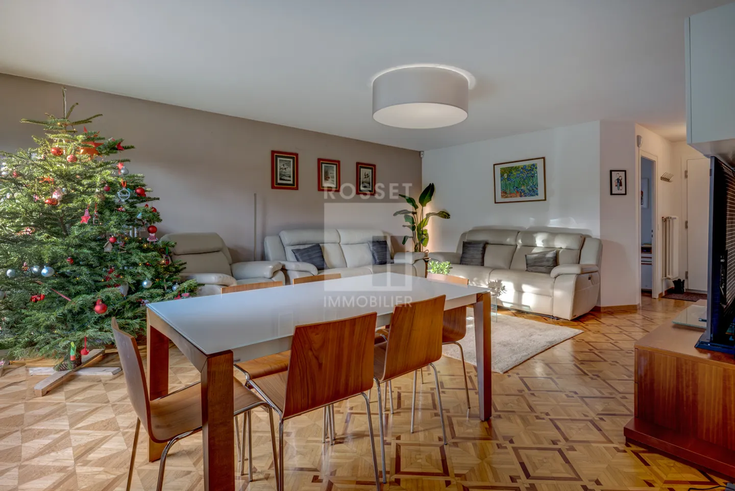 Esclusività: Incantevole villa a schiera in una zona tranquilla - Foto 4 di 11