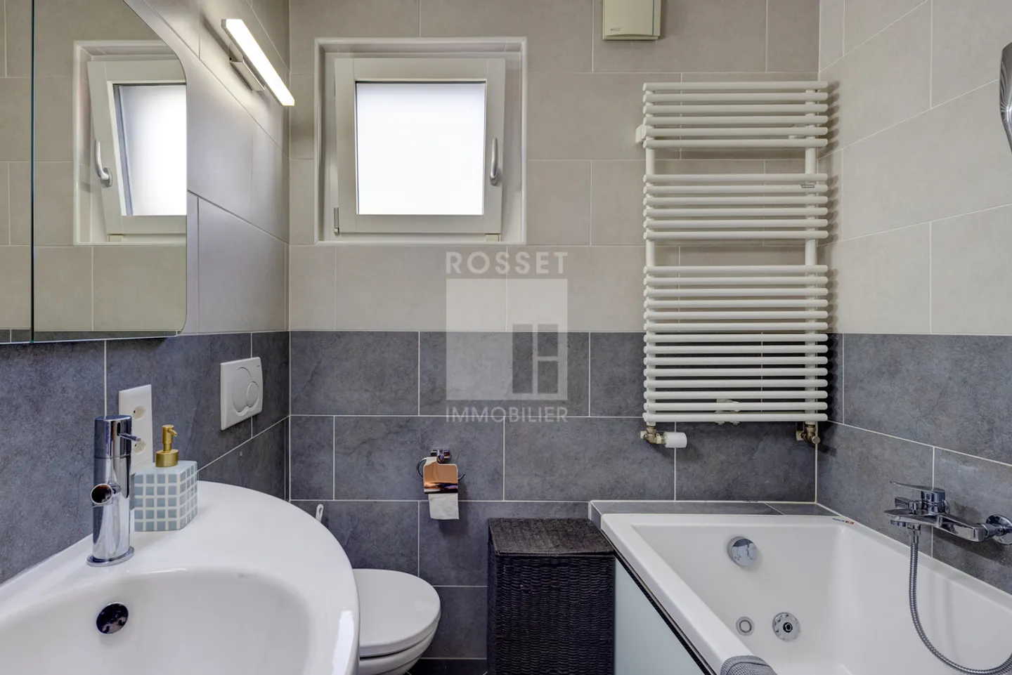 Esclusività: Incantevole villa a schiera in una zona tranquilla - Foto 8 di 11