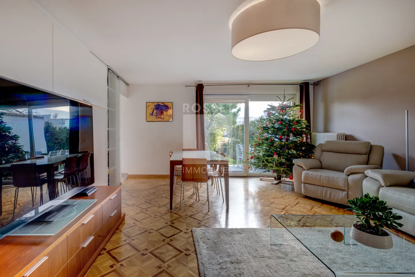 Esclusività: Incantevole villa a schiera in una zona tranquilla - Foto 2 di 11