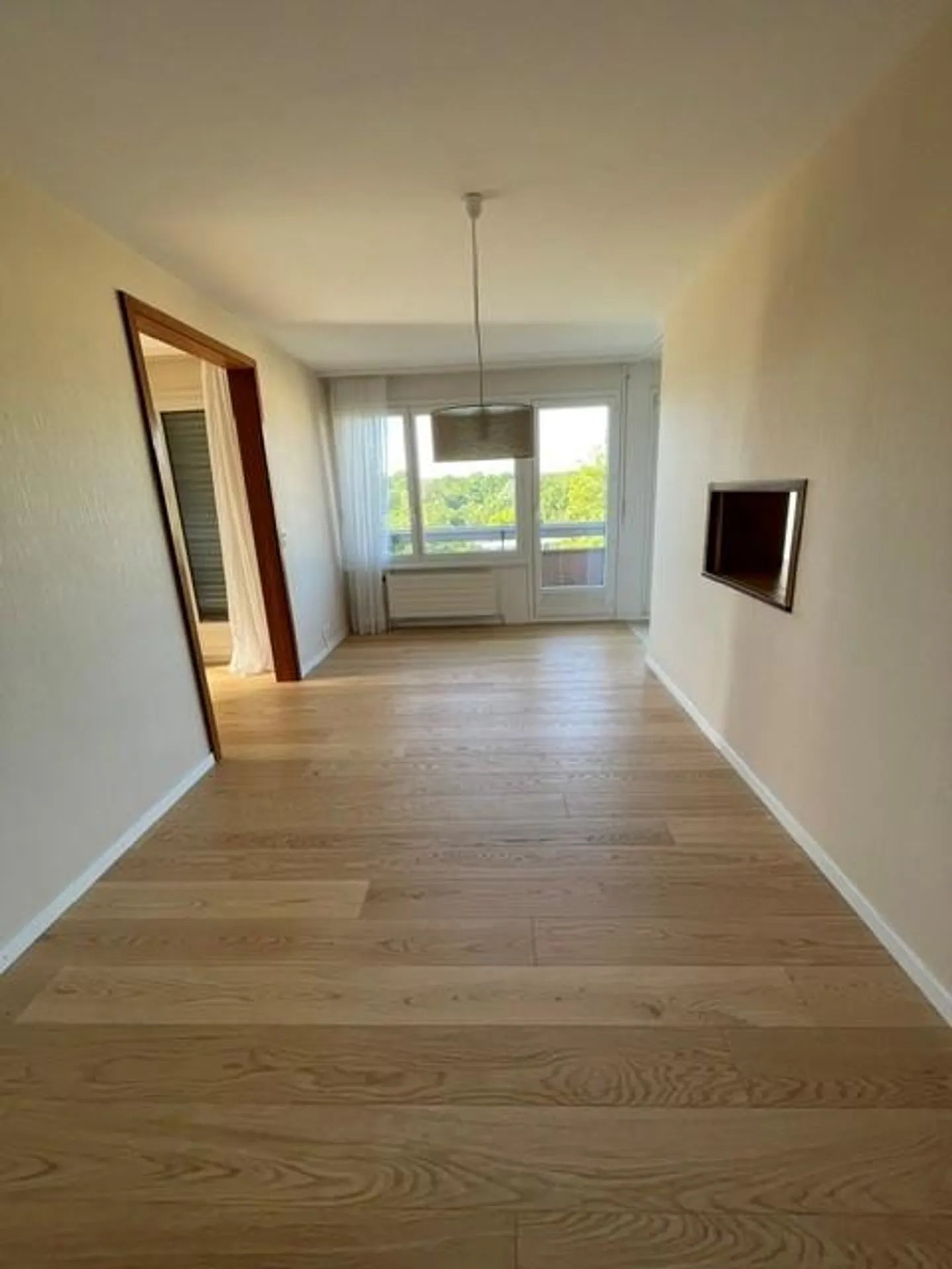 Magnificent 5.5-room apartment - Photo 2 of 8